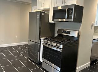 16 Morton St #2F, Andover, MA 01810