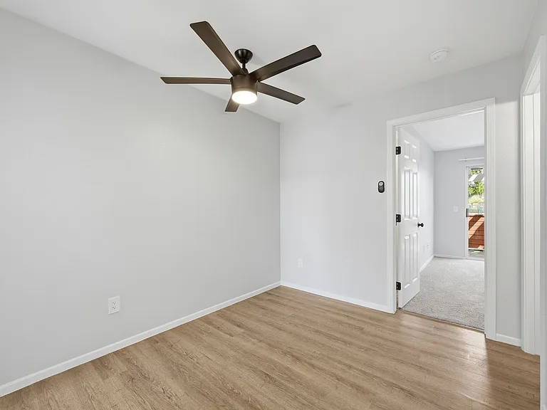 Benchmark Apartments — Photo 25