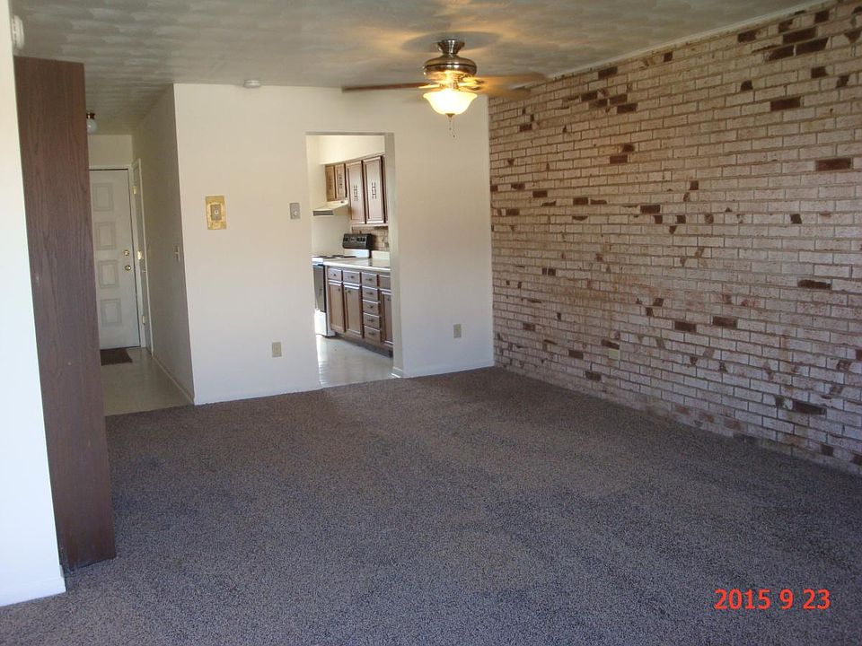 kitchen/ living room/dining room