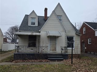 3852 Lee Heights Blvd, Cleveland, OH
