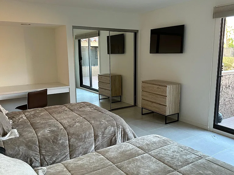49073 Mariposa Dr — Photo 32