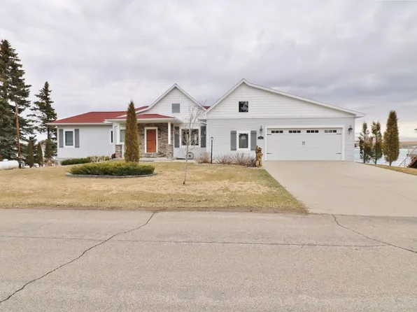 150 S Rice Lake Rd, Douglas, ND 58735