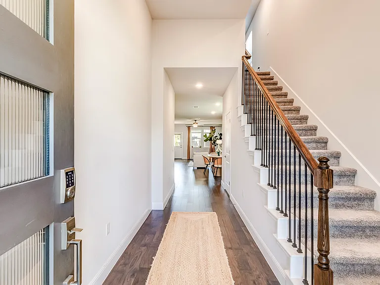 15805 Oglethorpe Dr — Photo 11