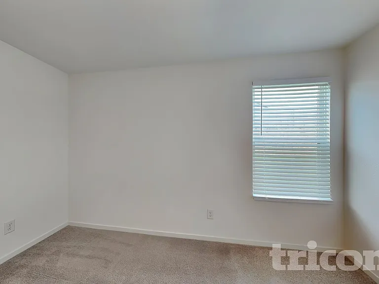 10712 Cowhide Ln — Photo 7