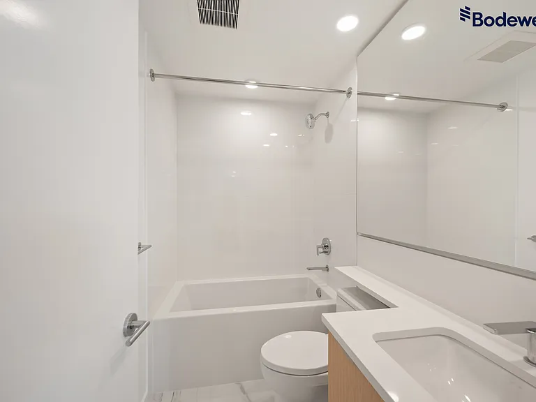 4988 Bennett St — Photo 14
