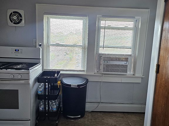 3rd image of 75 Fort Point St APT 4
