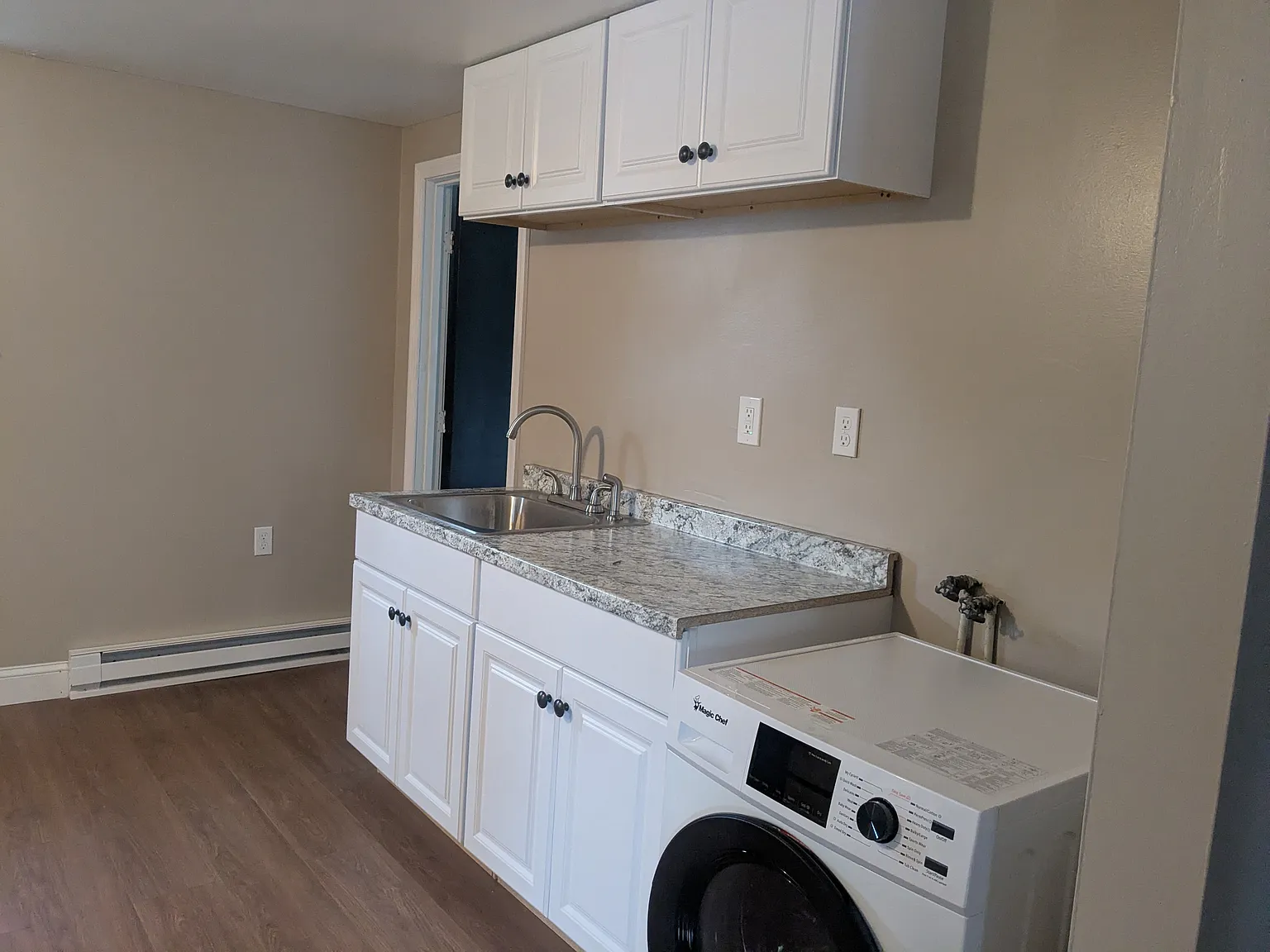 2 bed, 1000 sqft, $1,750 — Photo 3