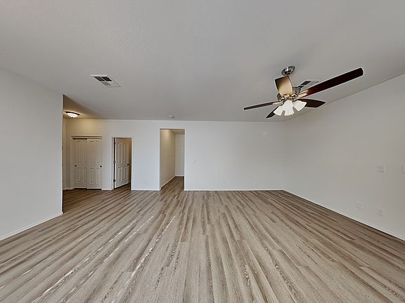 5th image of 4921 W Saint Anne Ave