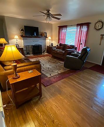 4th image of 408 Scenic Dr