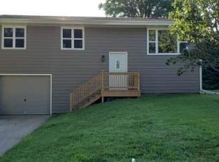 1720 N 14th St, Beatrice, NE 68310