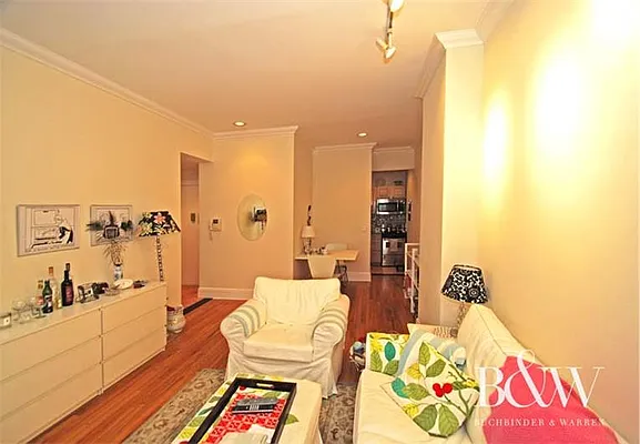 Rented by Buchbinder & Warren | media 17