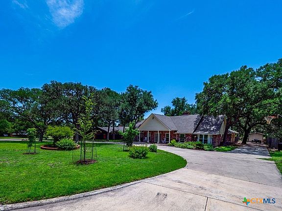 4th image of 97 W Mimosa Cir