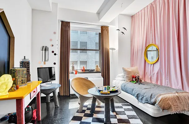 Sold by R New York | media 5