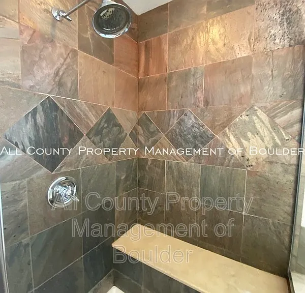 519 Sierra Ave — Photo 16
