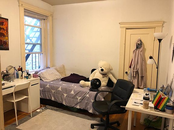 4th image of 28 Westland Ave APT 8S