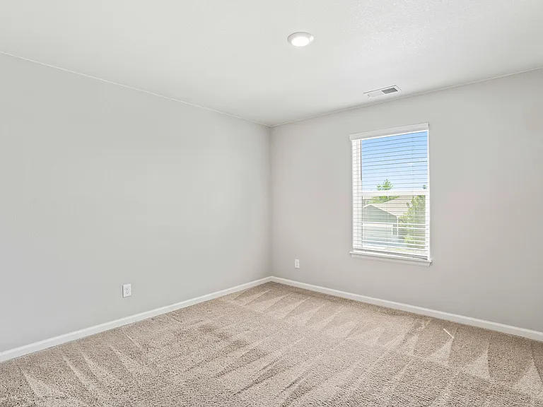 2141 Kerry St — Photo 14