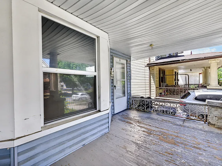 9920-22 Somerset Ave #9920 — Photo 44