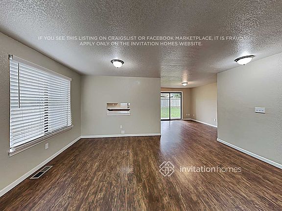 4th image of 8927 16th Pl SE