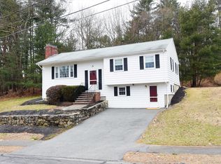 3 Appletree Ln, North Reading, MA 01864