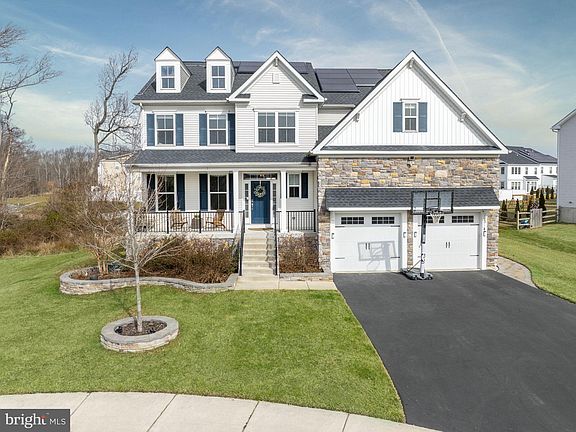 2nd image of 314 Bernard Ct