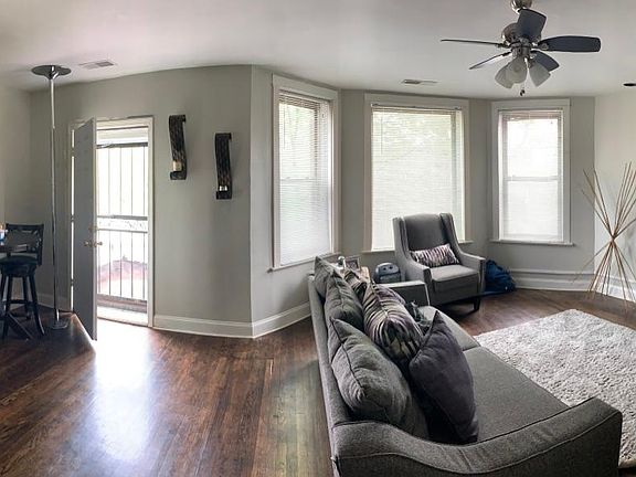 Large Bedroom w/ a Juliet Balcony