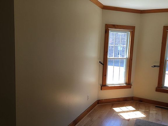 5th image of 20 Hough St
