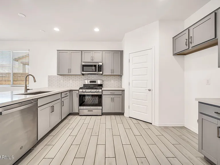 8830 W Pasadena Ave — Photo 26