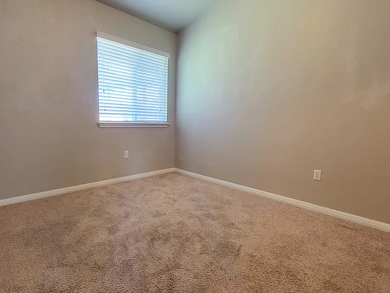 416 Purple Martin Ave — Photo 13