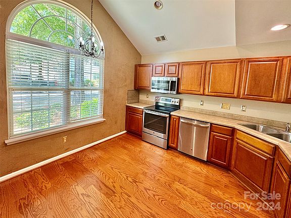 2nd image of 10409 Columbia Crest Ct