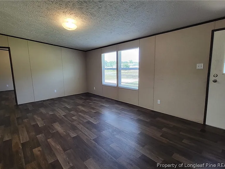 262 Burns Rd — Photo 2