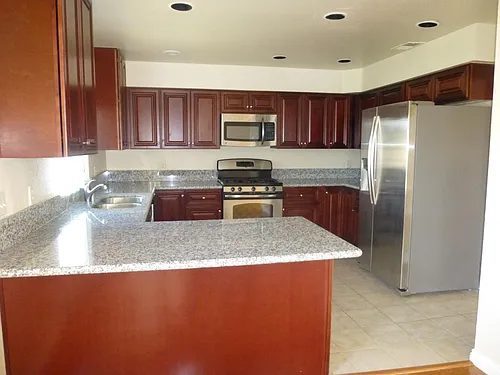 5117 73rd St Photo 1