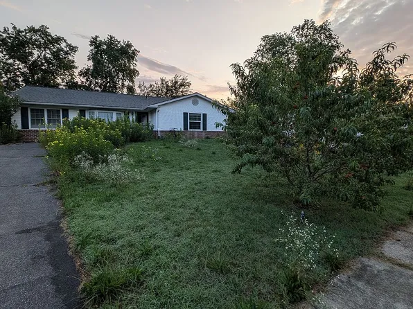 7908 Tower Court Rd, Severn, MD 21144