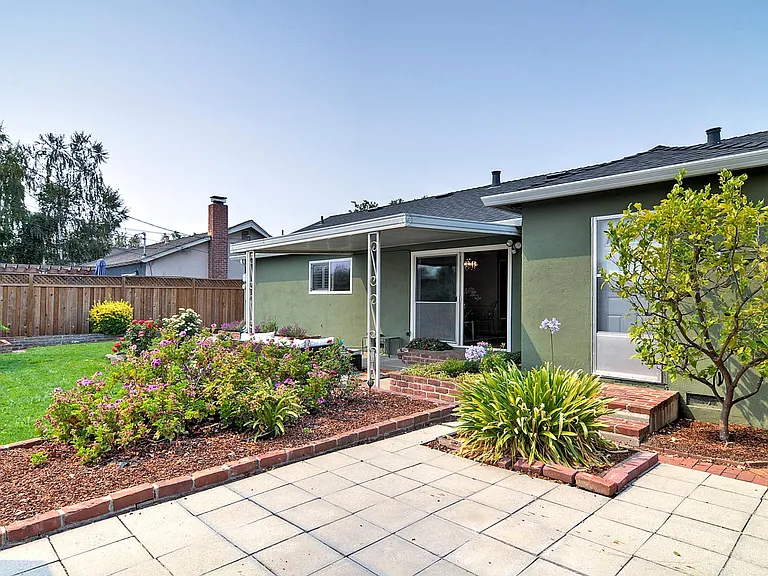 5778 Waltrip Ln — Photo 4