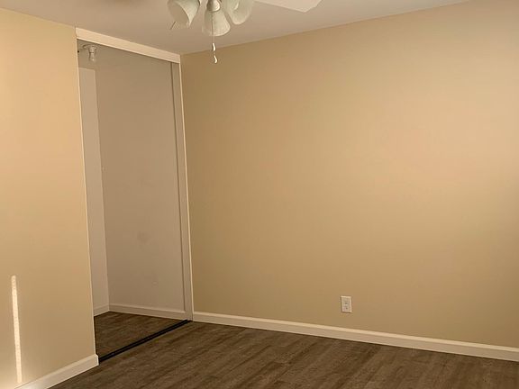 2nd image of 178 Stanley Ct