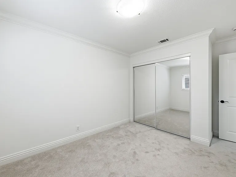 1970 Pelican Pl — Photo 30