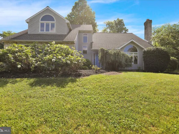 51 Point Rd, Wernersville, PA 19565