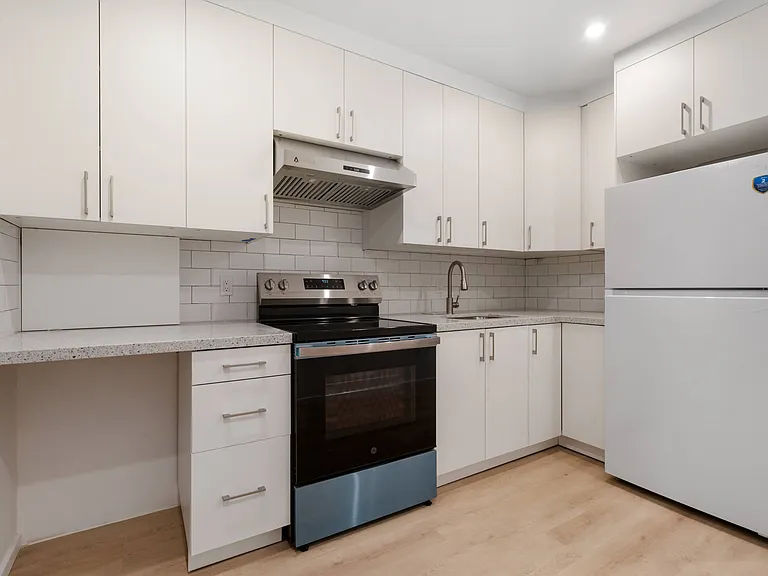 3334 San Bruno Ave #12 — Photo 9
