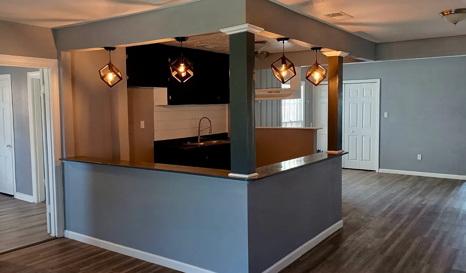 3 bed, 1300 sqft, $1,150 — Photo 3