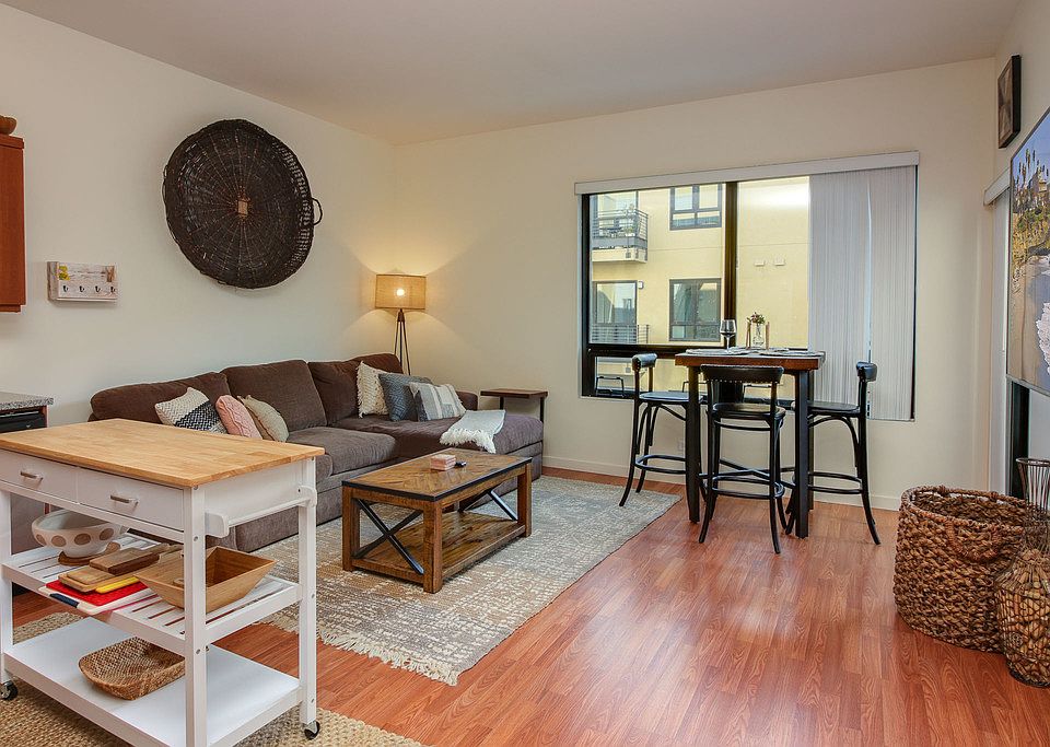 1st image of 899 Date St #443