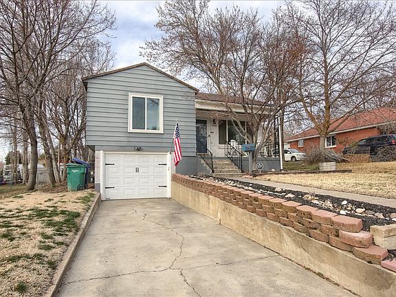 4th image of 1670 Swan St