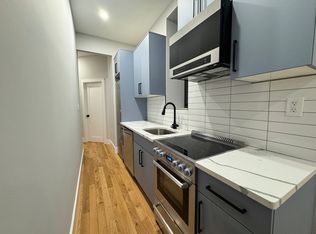 323 E 93rd St, New York, NY 10128