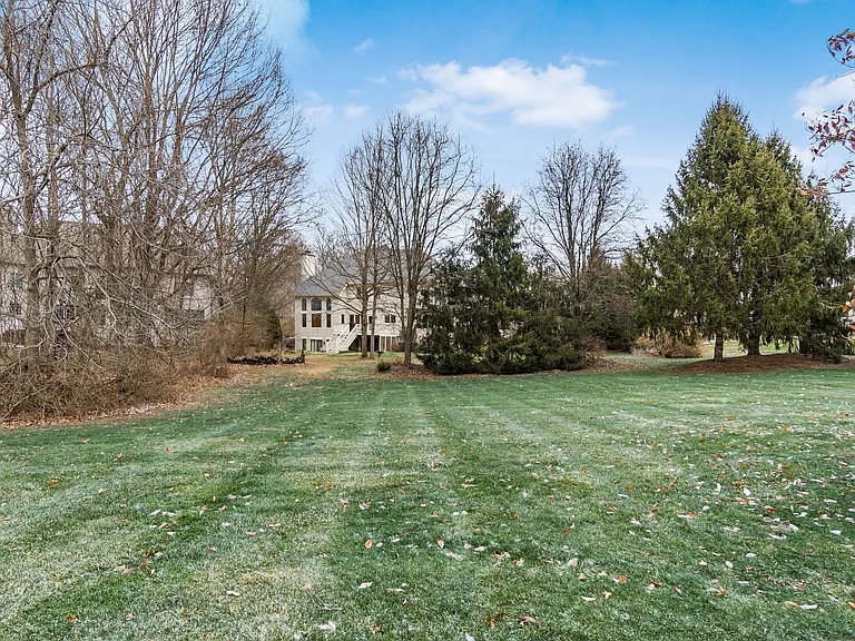 4602 Sandwich Ct — Photo 86