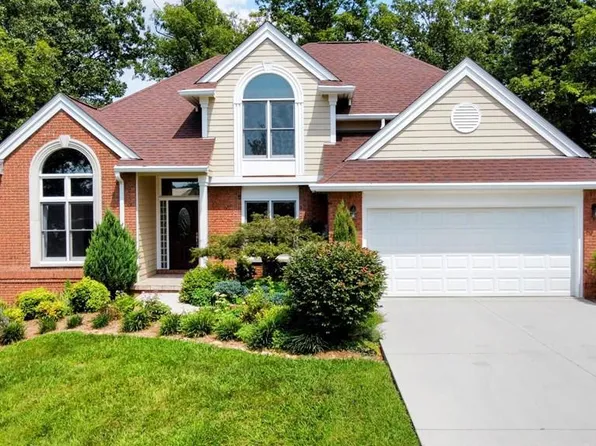 1113 Foxwood Dr, Sevierville, TN 37862