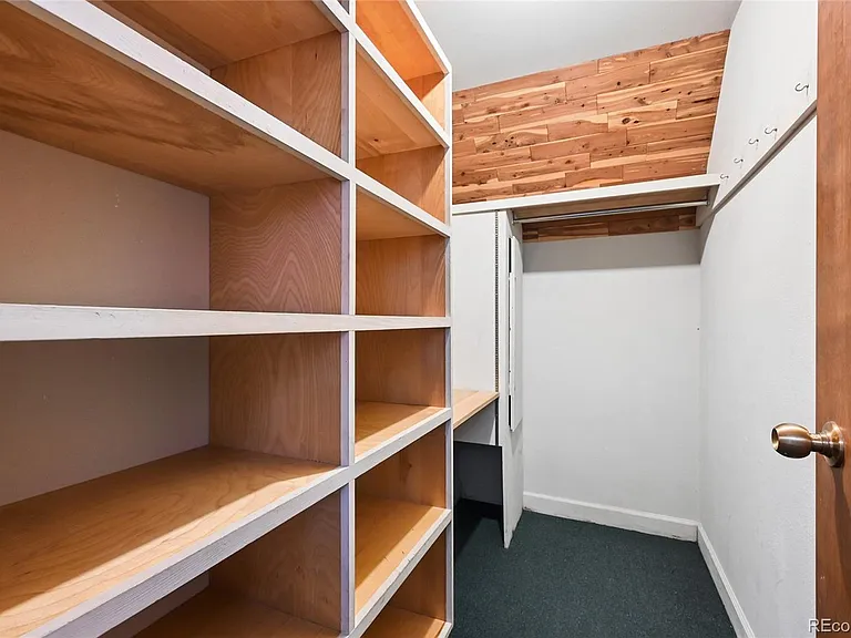 15140 E Columbia Dr — Photo 23