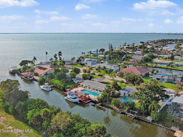 459 Angelo Ln, Cocoa Beach, FL 32931