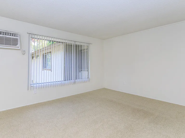 Del Amo Apartment Homes — Photo 12