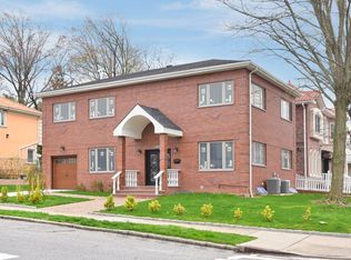 24904 52nd Ave, Little Neck, NY 11362