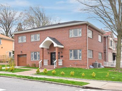 249-04 52nd Ave, Little Neck, NY, 11362