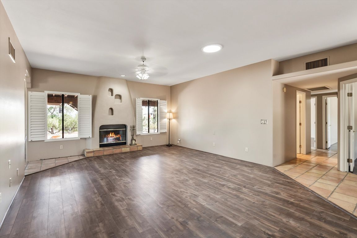 next background image