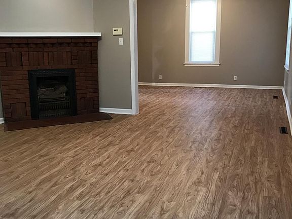 2nd image of 752 Maple Ave